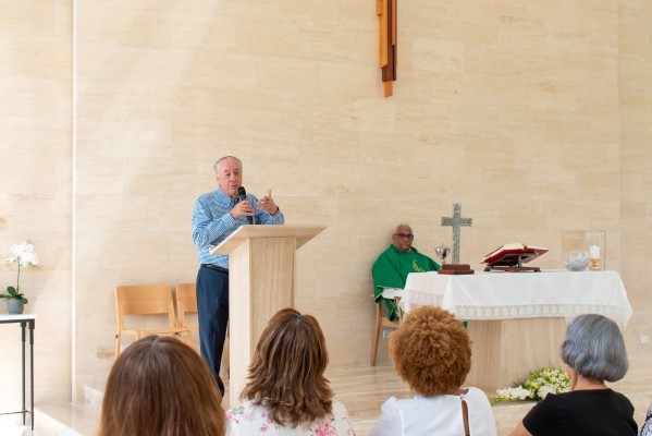 Oración y recuerdo: Parque Cementerio Puerta del Cielo celebra misa del mes en su iglesia ¨Cristo Resucitado¨